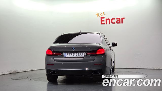 BMW 5 Series (G30) 530e Luxury 2022 — фото 4