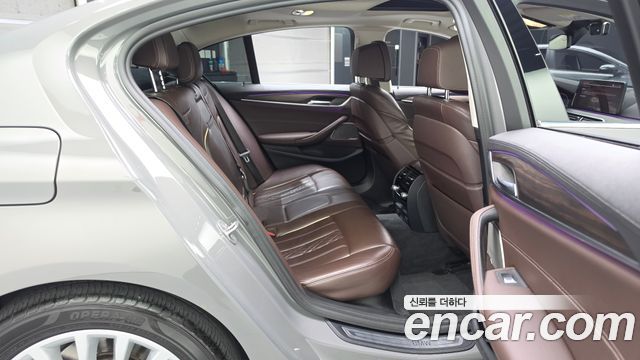 BMW 5 Series (G30) 530e Luxury 2022 — фото 12