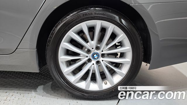 BMW 5 Series (G30) 530e Luxury 2022 — фото 21