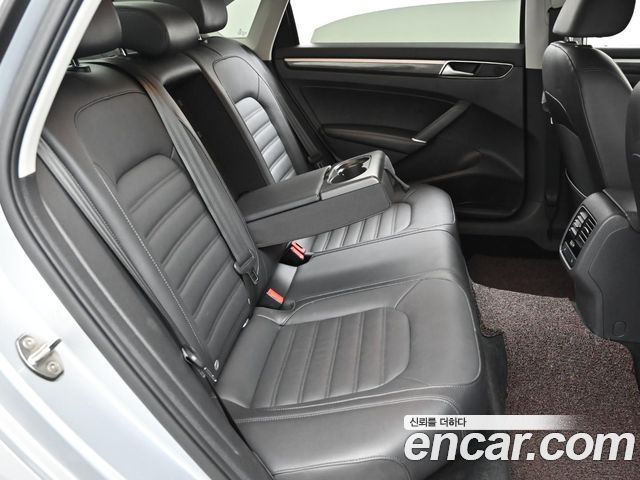 Volkswagen Passat 2.0 TSI B7 2018 — фото 16