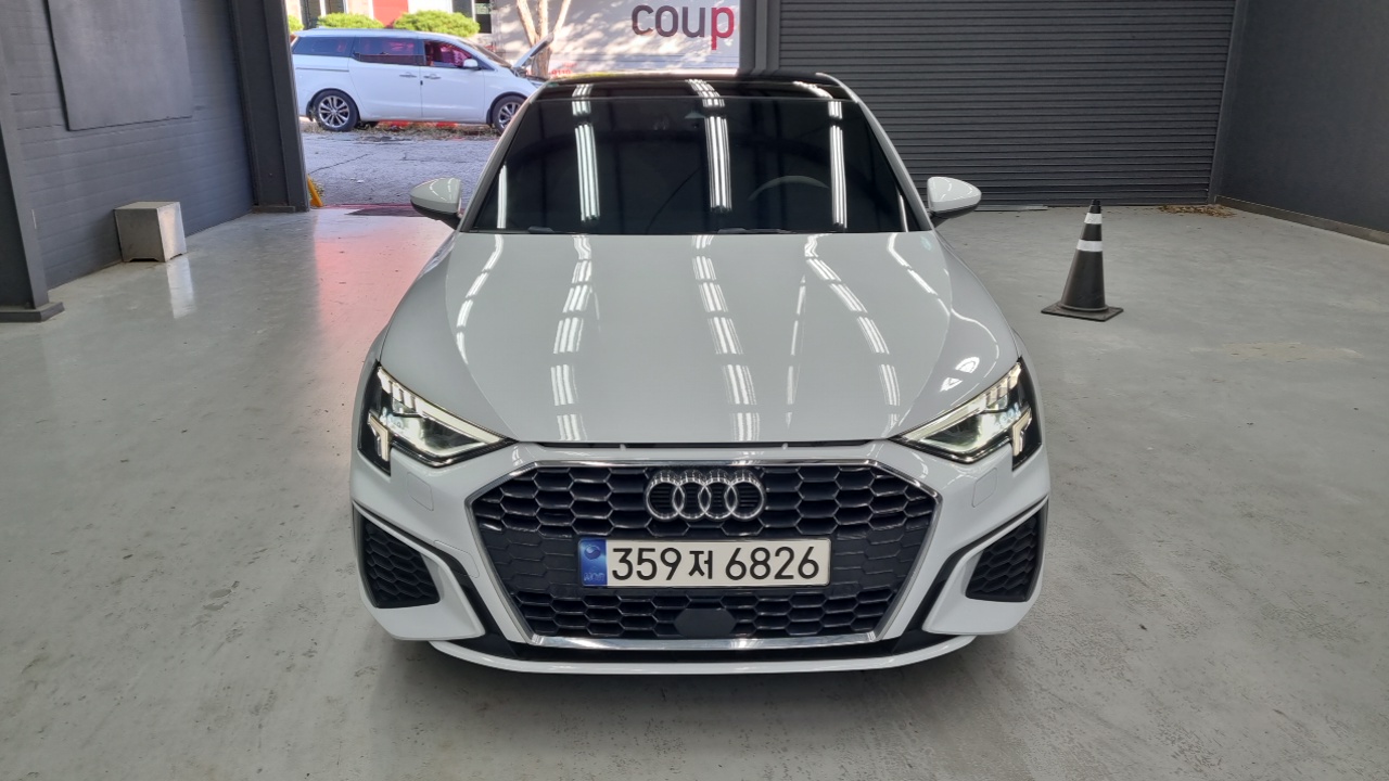 Audi A3 (8Y) 40 TFSI Premium 2023 — фото 3