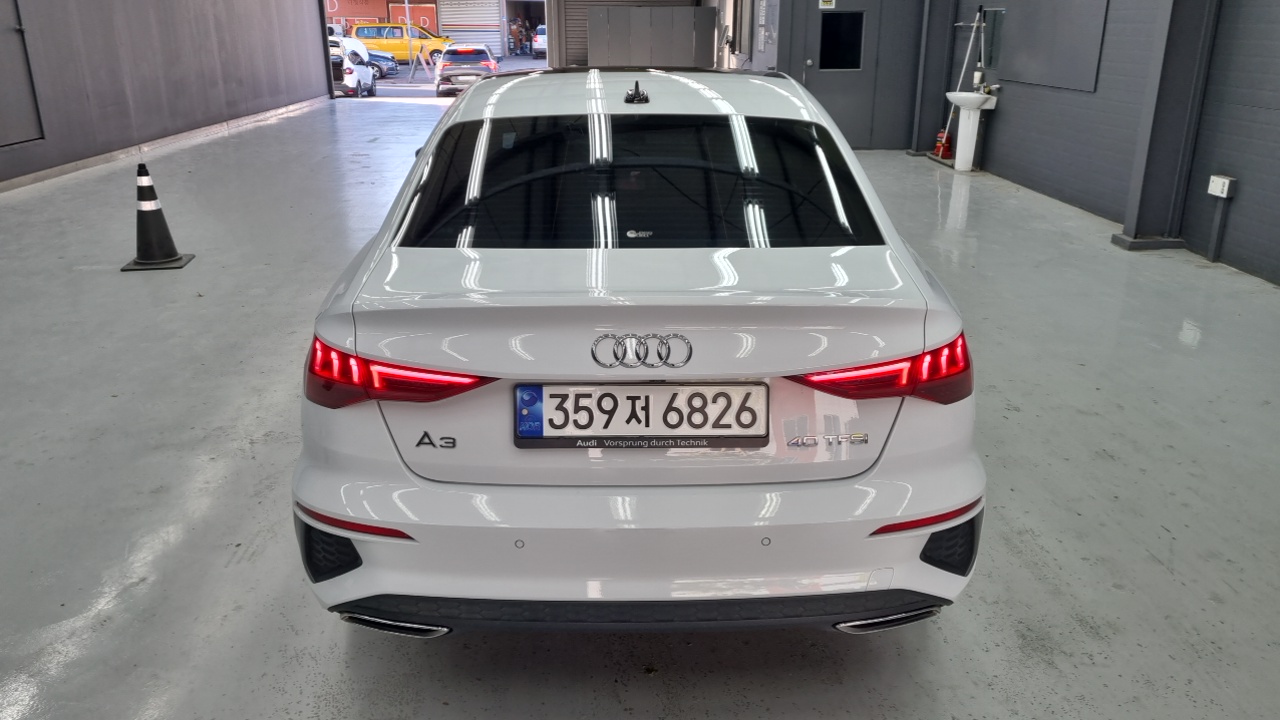 Audi A3 (8Y) 40 TFSI Premium 2023 — фото 4
