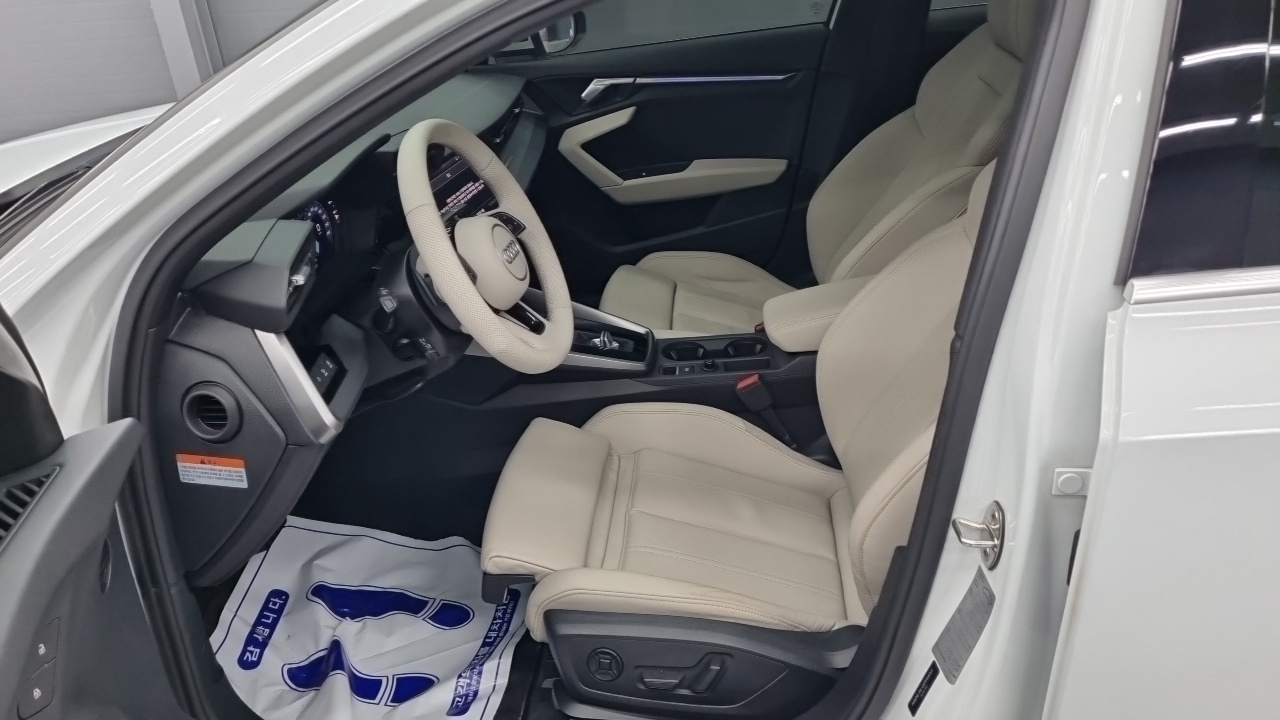 Audi A3 (8Y) 40 TFSI Premium 2023 — фото 10