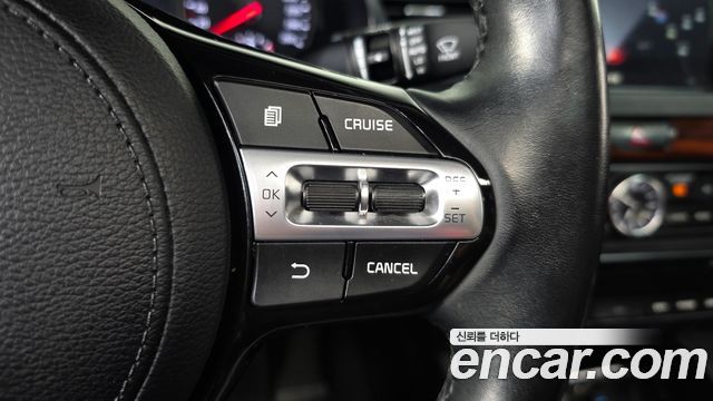 Kia K7 3.0 LPI Luxury (Rental Car) 2016 — фото 15