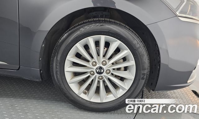 Kia K7 3.0 LPI Luxury (Rental Car) 2016 — фото 21