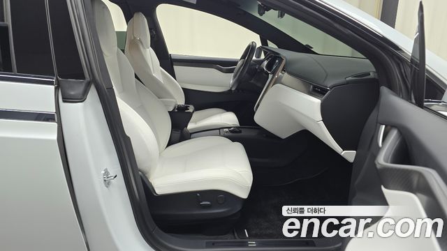 Tesla Model X 100D 2018 — фото 11