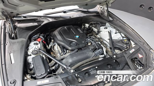 BMW 5 Series (F10) 520d 2015 — фото 6