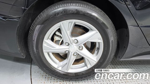 Hyundai Sonata (DN8) 2.0 LPG(rental car) Smart 2022 — фото 5