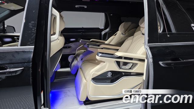 Kia Carnival (IV) Gasoline 9-seater Limousine(Special vehicle) 2023 — фото 12