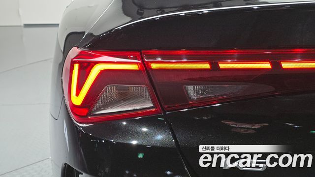 Kia K5 (III) 2.0 Signature 2023 — фото 23