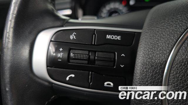 Kia K5 (III) 2.0 Signature 2023 — фото 31