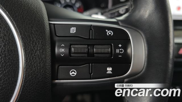 Kia K5 (III) 2.0 Signature 2023 — фото 32
