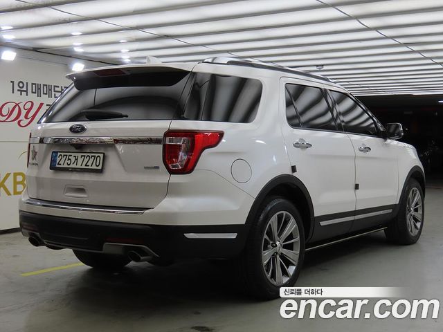 Ford Explorer 2.3 Limited 4WD 5th 2018 — фото 3