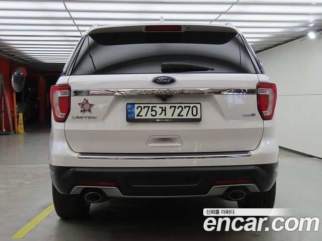 Ford Explorer 2.3 Limited 4WD 5th 2018 — фото 4