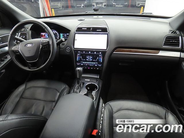 Ford Explorer 2.3 Limited 4WD 5th 2018 — фото 5