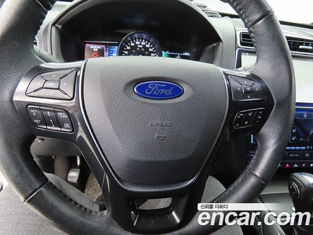 Ford Explorer 2.3 Limited 4WD 5th 2018 — фото 10