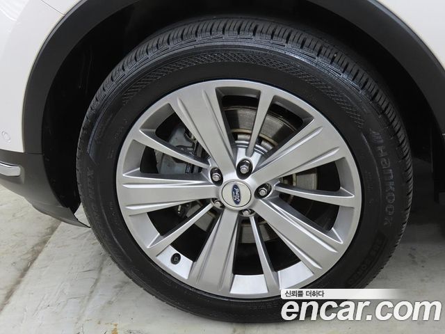 Ford Explorer 2.3 Limited 4WD 5th 2018 — фото 24