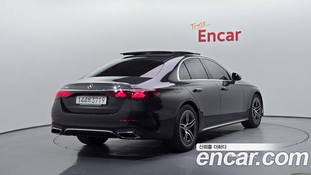 Mercedes-Benz E-Class (W214) E200 AMG Line 2026 — фото 2