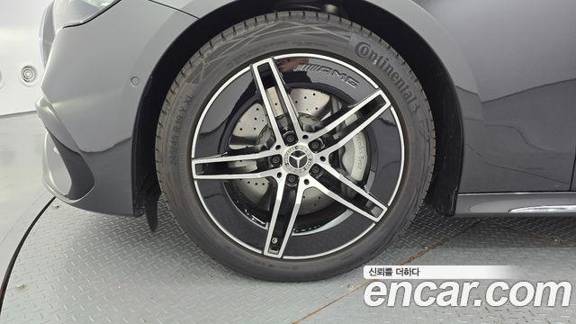 Mercedes-Benz E-Class (W214) E200 AMG Line 2026 — фото 5