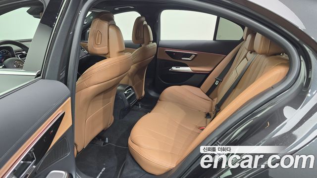 Mercedes-Benz E-Class (W214) E200 AMG Line 2026 — фото 11
