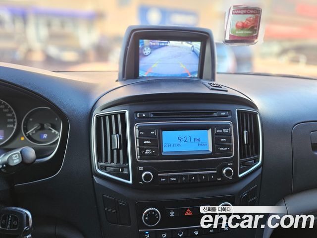 Hyundai Grand Starex Van 3-Seater Style 2019 — фото 15