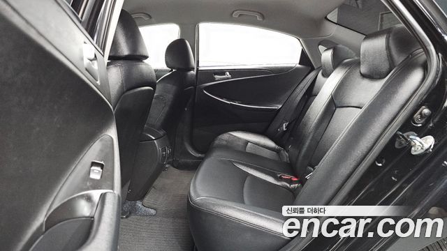 Hyundai Sonata The Brilliant LPI Smart 2013 — фото 11