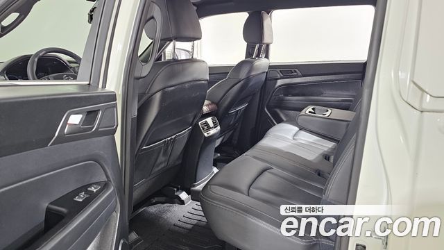 KG Mobility (SsangYong) Rexton Sports Khan Diesel 2.2 4WD Prestige 2023 — фото 12