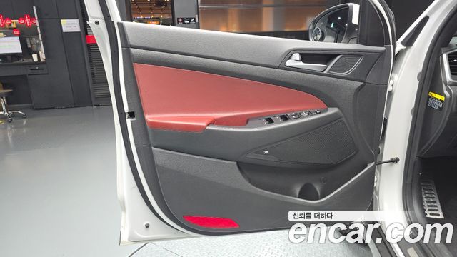Hyundai Tucson Gasoline 1.6 turbo 2WD Premium 2018 — фото 24