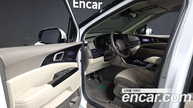 Kia Carnival (IV) Gasoline 4-Seater Hi-Limousine Signature 2023 — фото 10