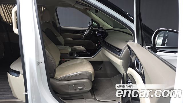Kia Carnival (IV) Gasoline 4-Seater Hi-Limousine Signature 2023 — фото 15