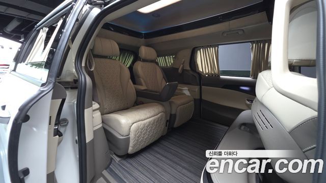 Kia Carnival (IV) Gasoline 4-Seater Hi-Limousine Signature 2023 — фото 16