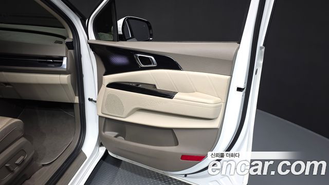 Kia Carnival (IV) Gasoline 4-Seater Hi-Limousine Signature 2023 — фото 31
