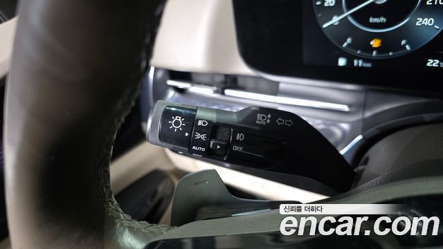 Kia Carnival (IV) Gasoline 4-Seater Hi-Limousine Signature 2023 — фото 37