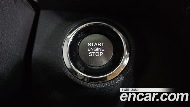 KG Mobility (SsangYong) Very New Tivoli Gasoline 1.5 2WD V3 2022 — фото 30