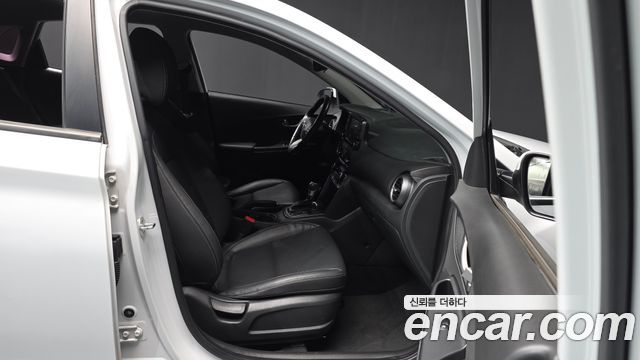 Hyundai Kona 1.6 Turbo 2WD Modern Art 2018 — фото 11
