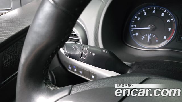 Hyundai Kona 1.6 Turbo 2WD Modern Art 2018 — фото 28