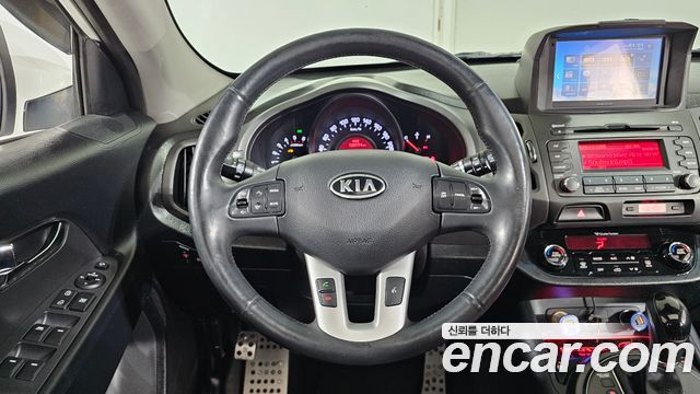 Kia Sportage R Diesel 2WD TLX Premium 2012 — фото 13