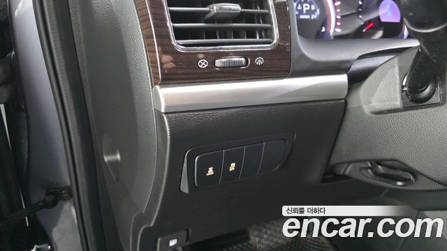 KG Mobility (SsangYong) Korando C Clubby 4WD Park 2011 — фото 16