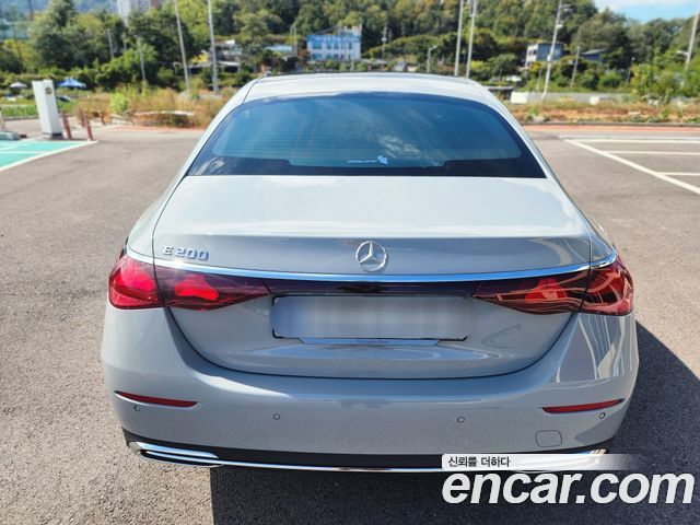 Mercedes-Benz E-Class (W214) E200 Avantgarde 2025 — фото 3
