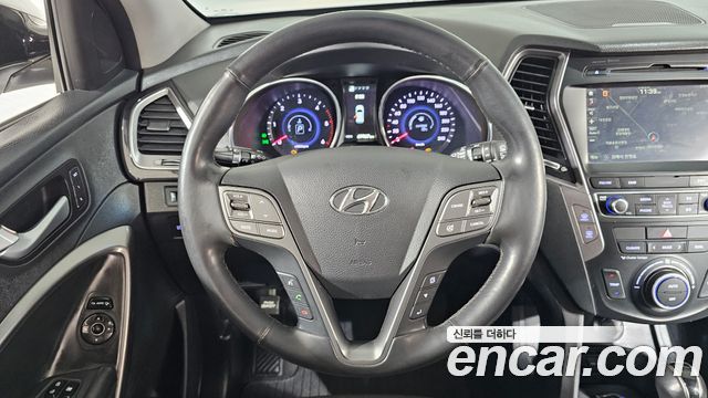 Hyundai Santa Fe (DM) Diesel(e-VGT) 2.0 2WD Exclusive 2015 — фото 13