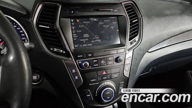 Hyundai Santa Fe (DM) Diesel(e-VGT) 2.0 2WD Exclusive 2015 — фото 16