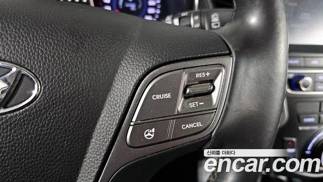 Hyundai Santa Fe (DM) Diesel(e-VGT) 2.0 2WD Exclusive 2015 — фото 19