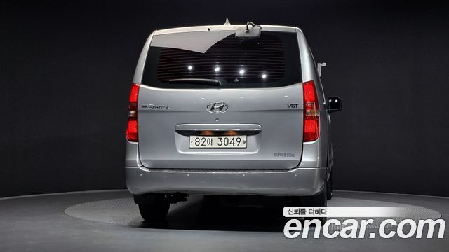 Hyundai Grand Starex 3-Seater VAN CVX Luxury 2016 — фото 4
