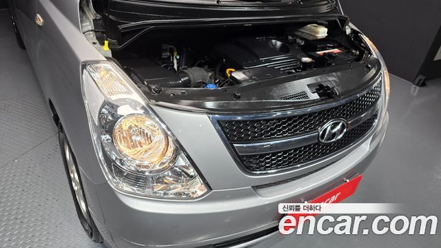 Hyundai Grand Starex 3-Seater VAN CVX Luxury 2016 — фото 6