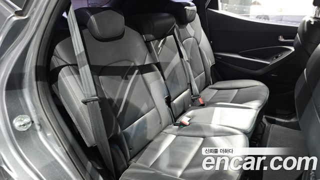 Hyundai Santa Fe (DM) Diesel(e-VGT) 2.0 2WD Premium 2015 — фото 11