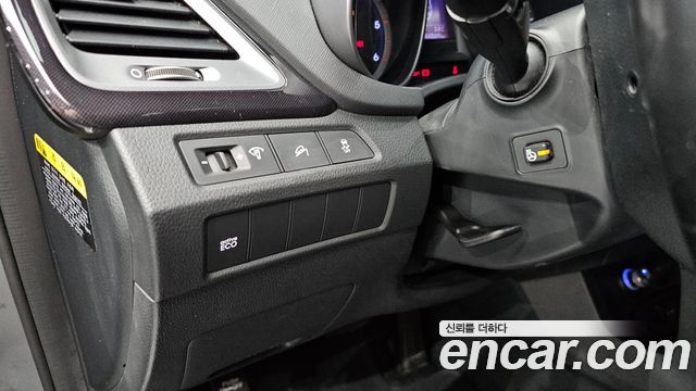 Hyundai Santa Fe (DM) Diesel(e-VGT) 2.0 2WD Premium 2015 — фото 14