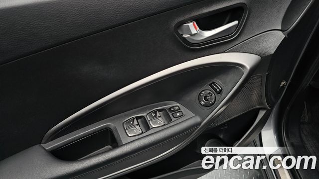 Hyundai Santa Fe (DM) Diesel(e-VGT) 2.0 2WD Premium 2015 — фото 15