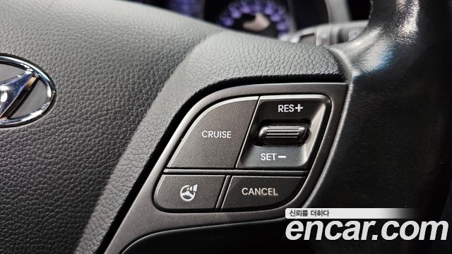 Hyundai Santa Fe (DM) Diesel(e-VGT) 2.0 2WD Premium 2015 — фото 19