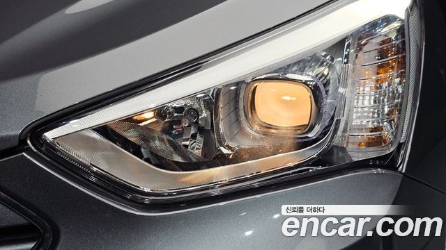 Hyundai Santa Fe (DM) Diesel(e-VGT) 2.0 2WD Premium 2015 — фото 22