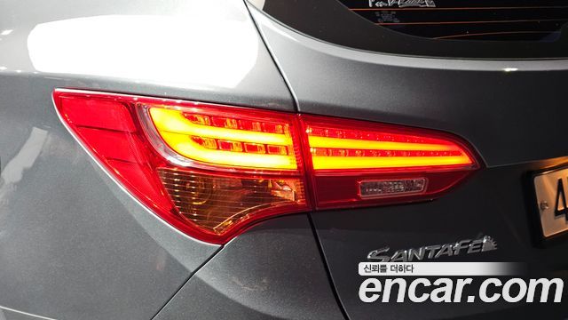 Hyundai Santa Fe (DM) Diesel(e-VGT) 2.0 2WD Premium 2015 — фото 23